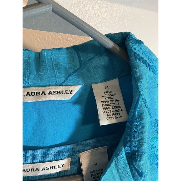 Laura Ashley Women’s M Blue Silk Jacket Shirt Combo Embroidered Beaded Vintage - Picture 4 of 12